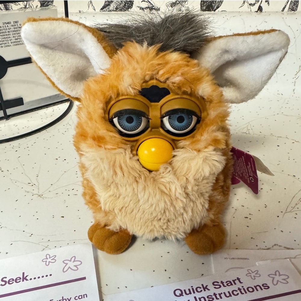 Vintage 1998 Tiger Electronics Furby Vintage 70-800 Working *with tag*